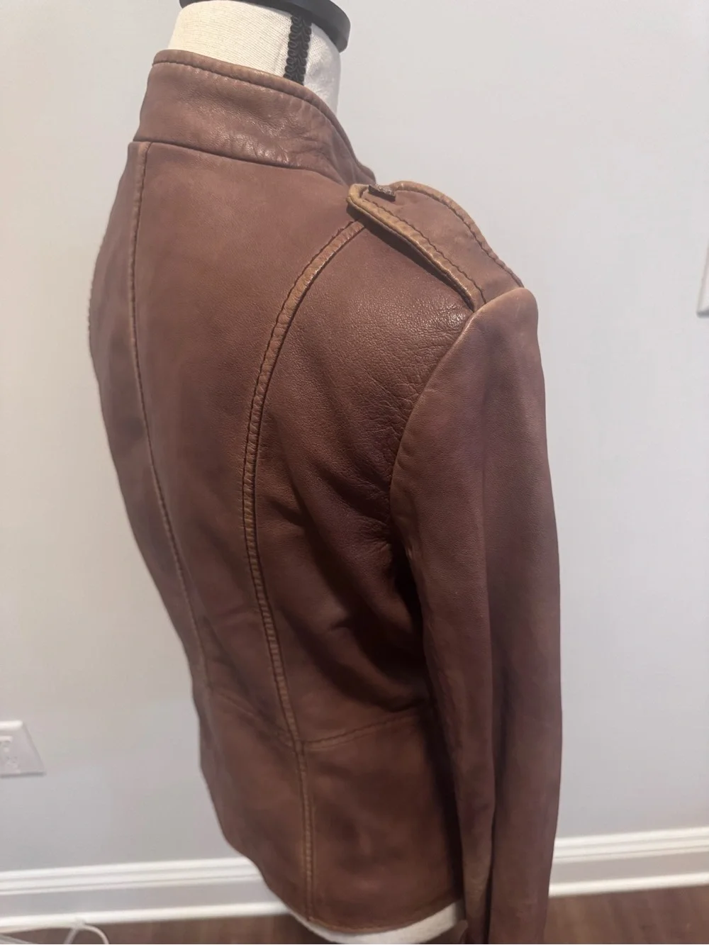 ASO Serena van der Woodsen Leather Tory Burch Jacket - 8